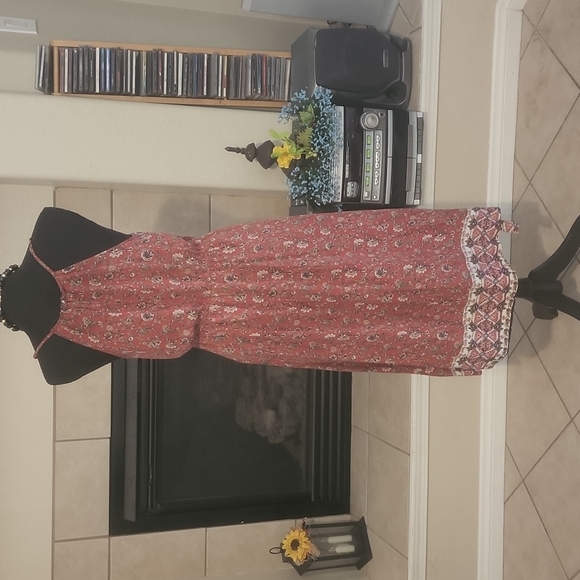 Dress - Picture 4 of 6